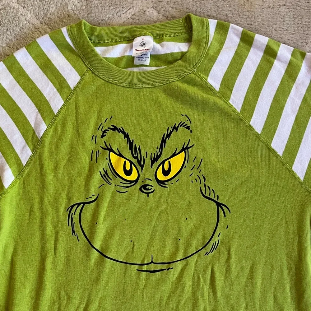 Hanna Andersson Dr. Seuss Grinch PJ Top - Picture 8 of 12